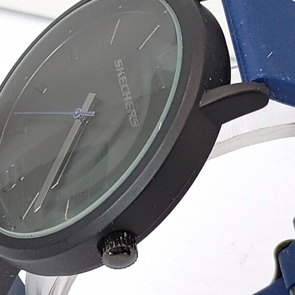 Skechers SR5122W Men 46mm Black & Blue Silicone Watch Japan Movement New Battery
